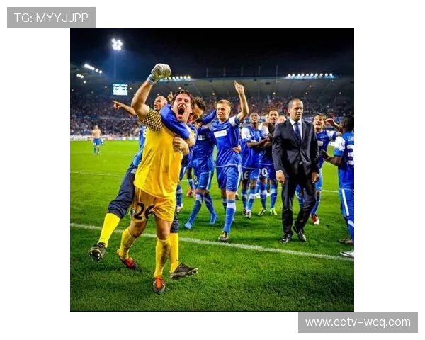 布拉加与亨克球员赛后交换球衣，展现体育精神